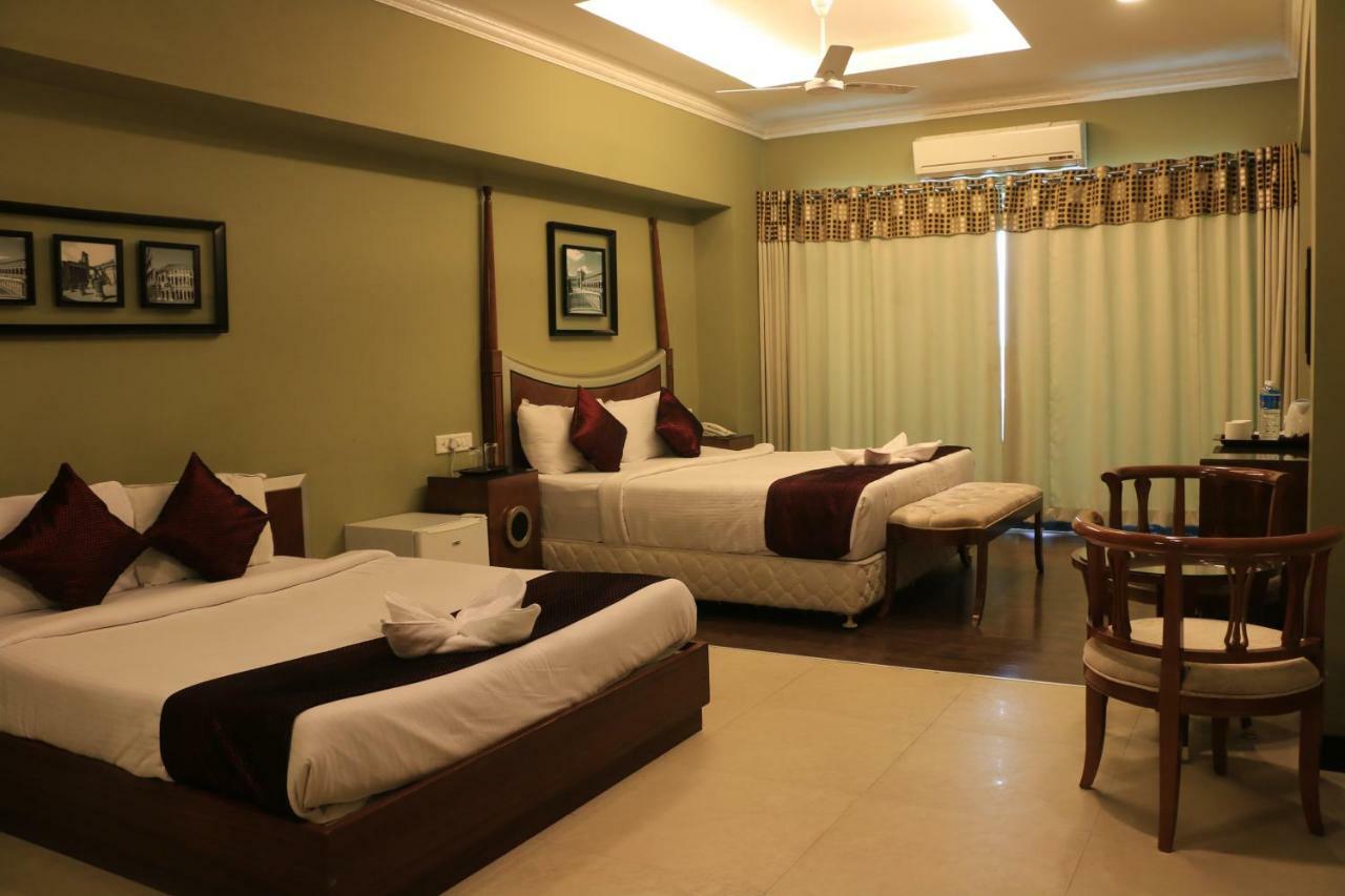 Jalsa Resort Indore Exterior foto