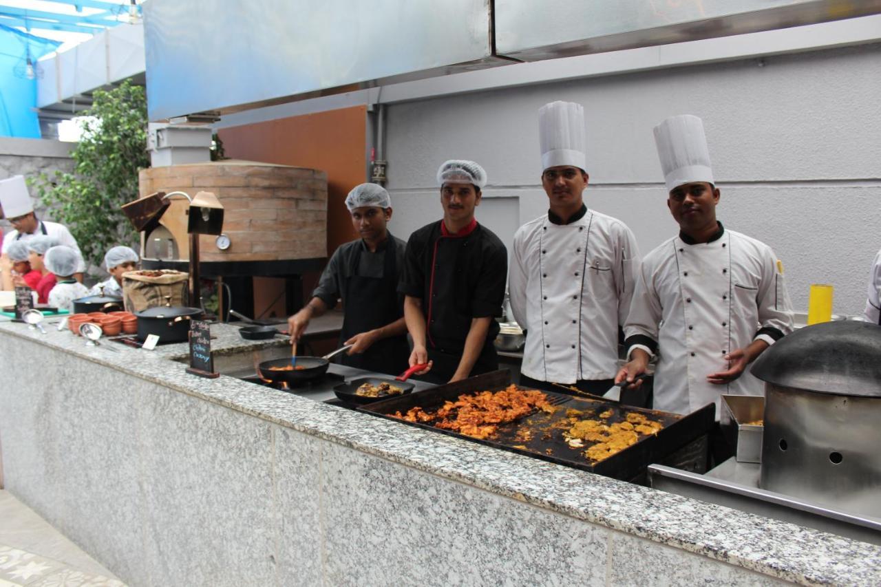 Jalsa Resort Indore Exterior foto